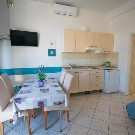 Apartament Family Manuela - *