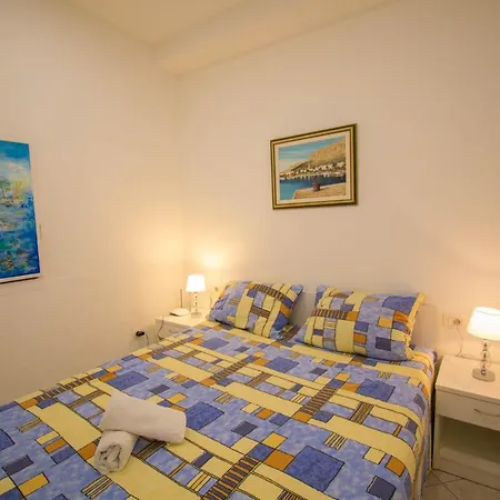 Family Manuela - Apartament Baška Voda